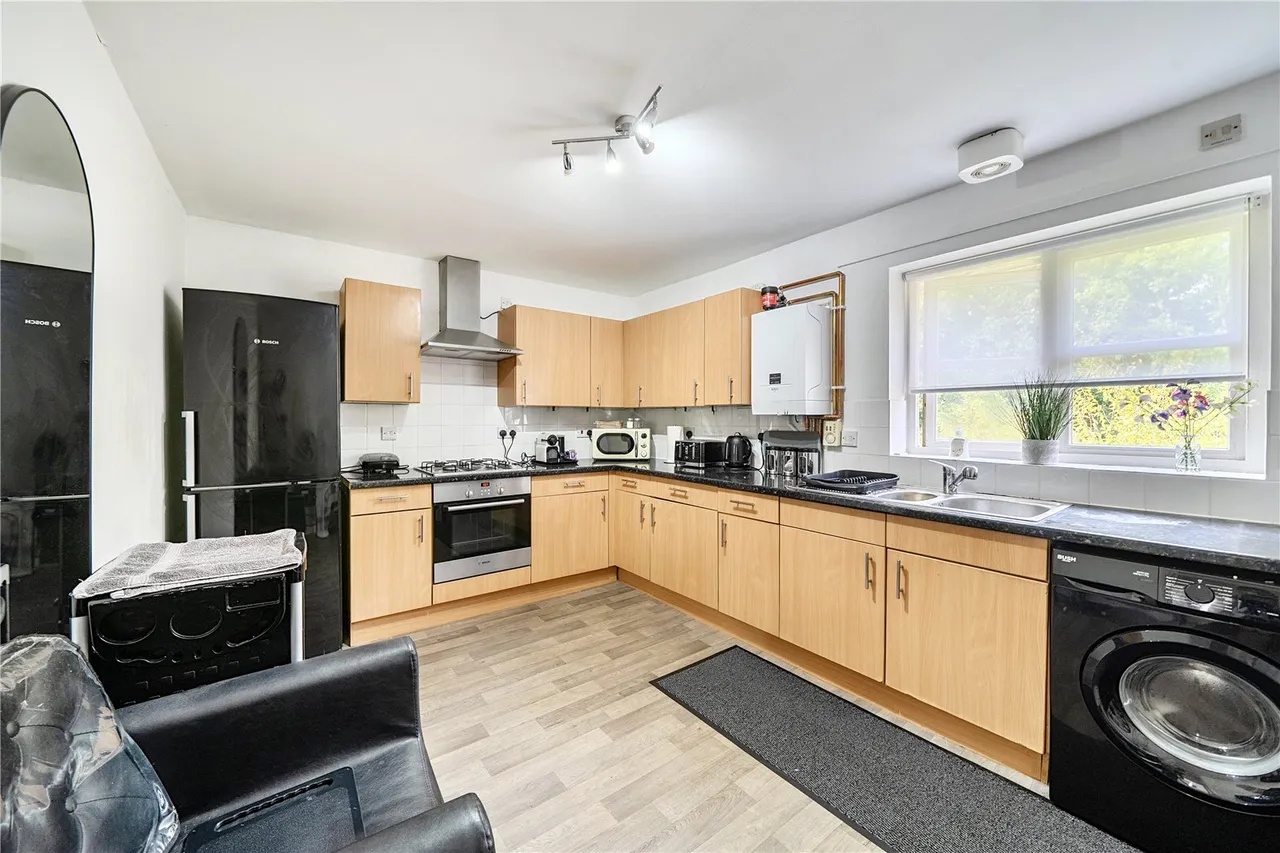 Sandalwood Drive, Ruislip, HA4, photo 11