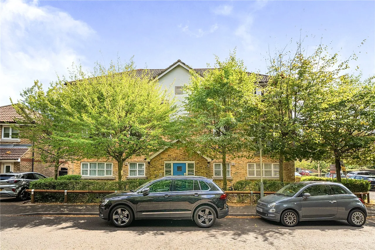 Sandalwood Drive, Ruislip, HA4, photo 21