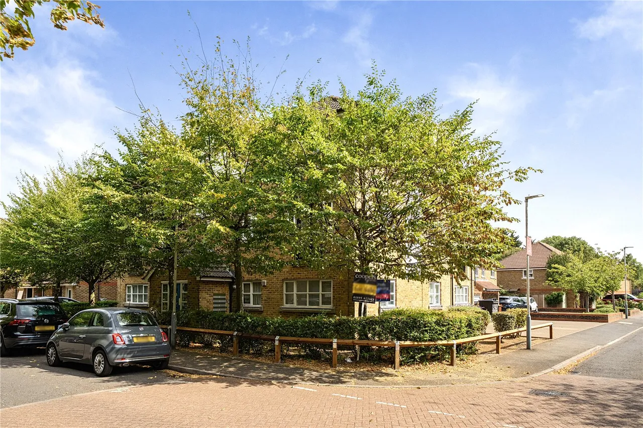 Sandalwood Drive, Ruislip, HA4, photo 20