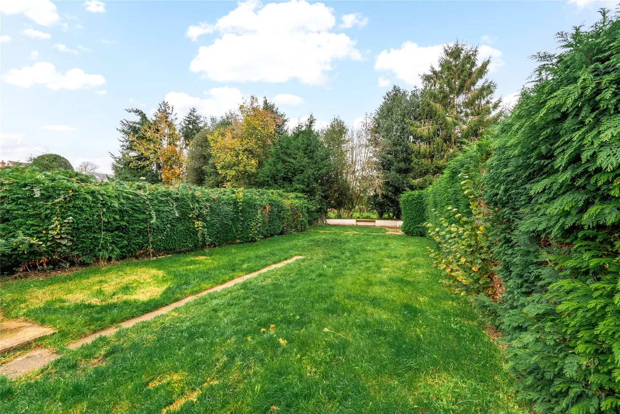 San Remo Road, Aspley Guise, MK17, photo 9