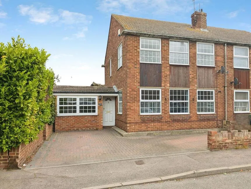 3 bed house for sale — Nursery Close, Sheerness, Kent, ME12
