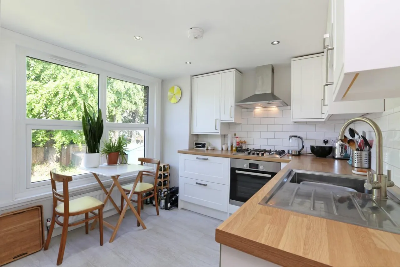 Hurstbourne Road, London, SE23, photo 2