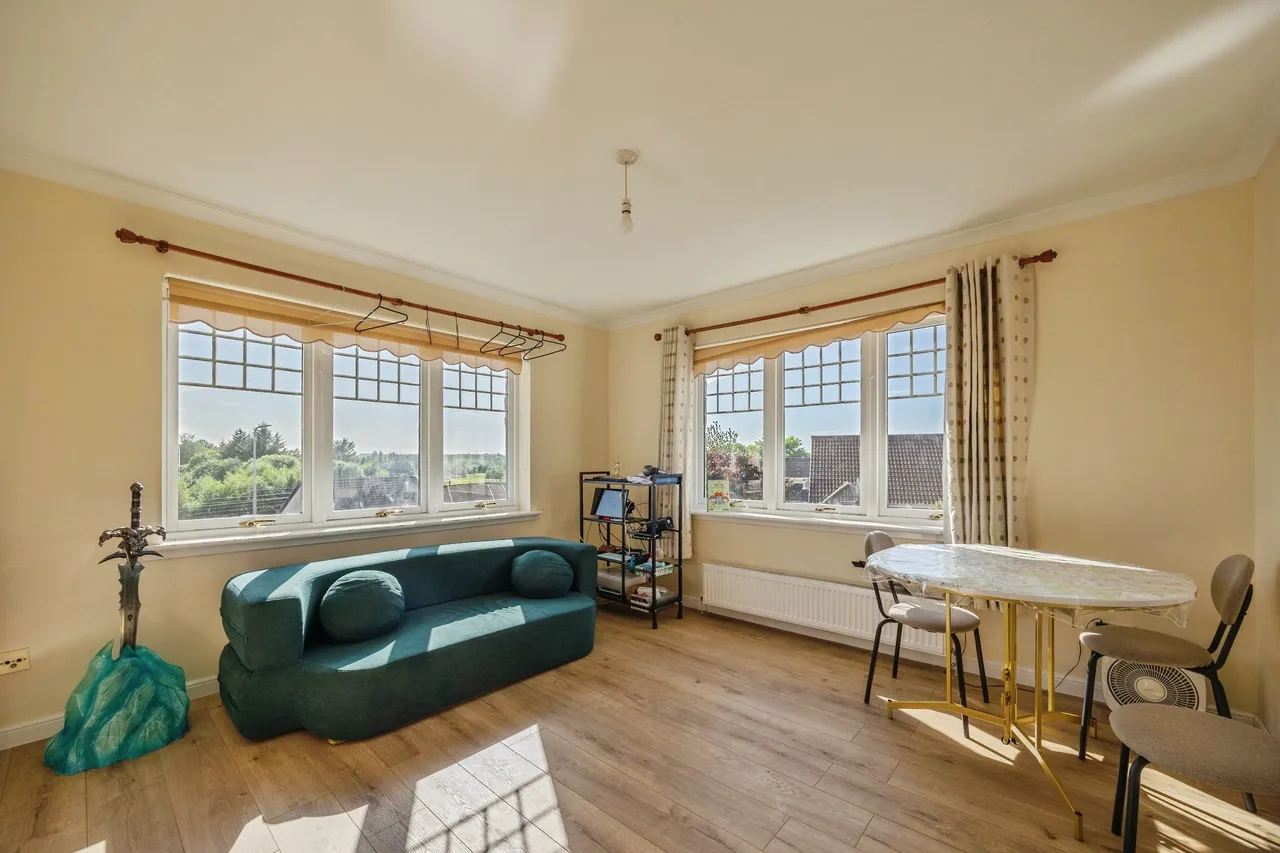 Lindsay Gardens, Bathgate, EH48, photo 2