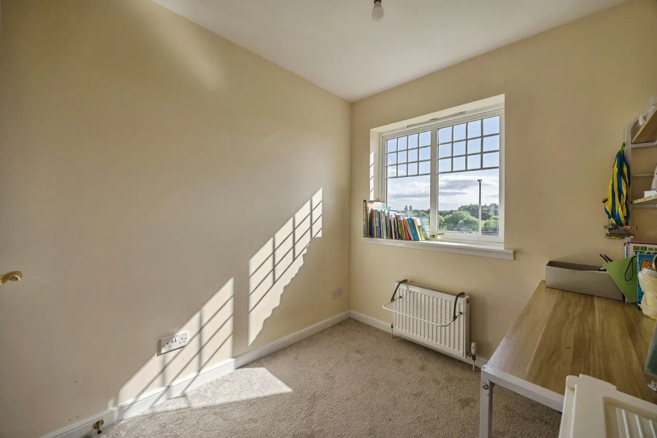 Lindsay Gardens, Bathgate, EH48, photo 13