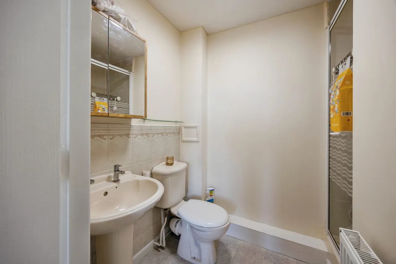 Lindsay Gardens, Bathgate, EH48, photo 8