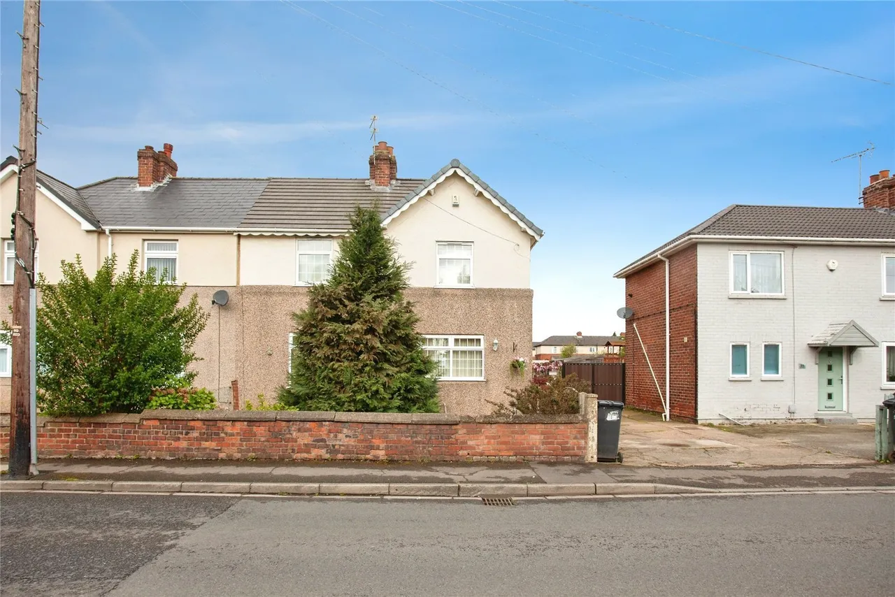 3 bed house for sale — Poplar Road, Skellow, Doncaster, South Yorkshire, DN6