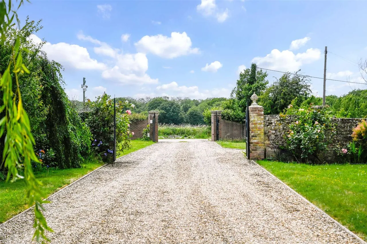 Rumstead Lane, Stockbury, Sittingbourne, Kent, ME9 7RS, photo 12
