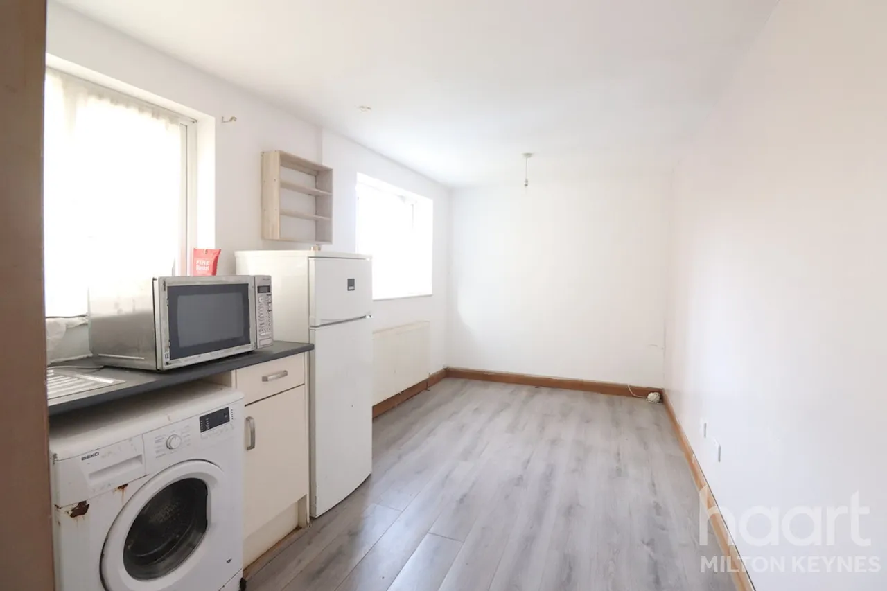 1 bed flat to rent, Queensway, MK2