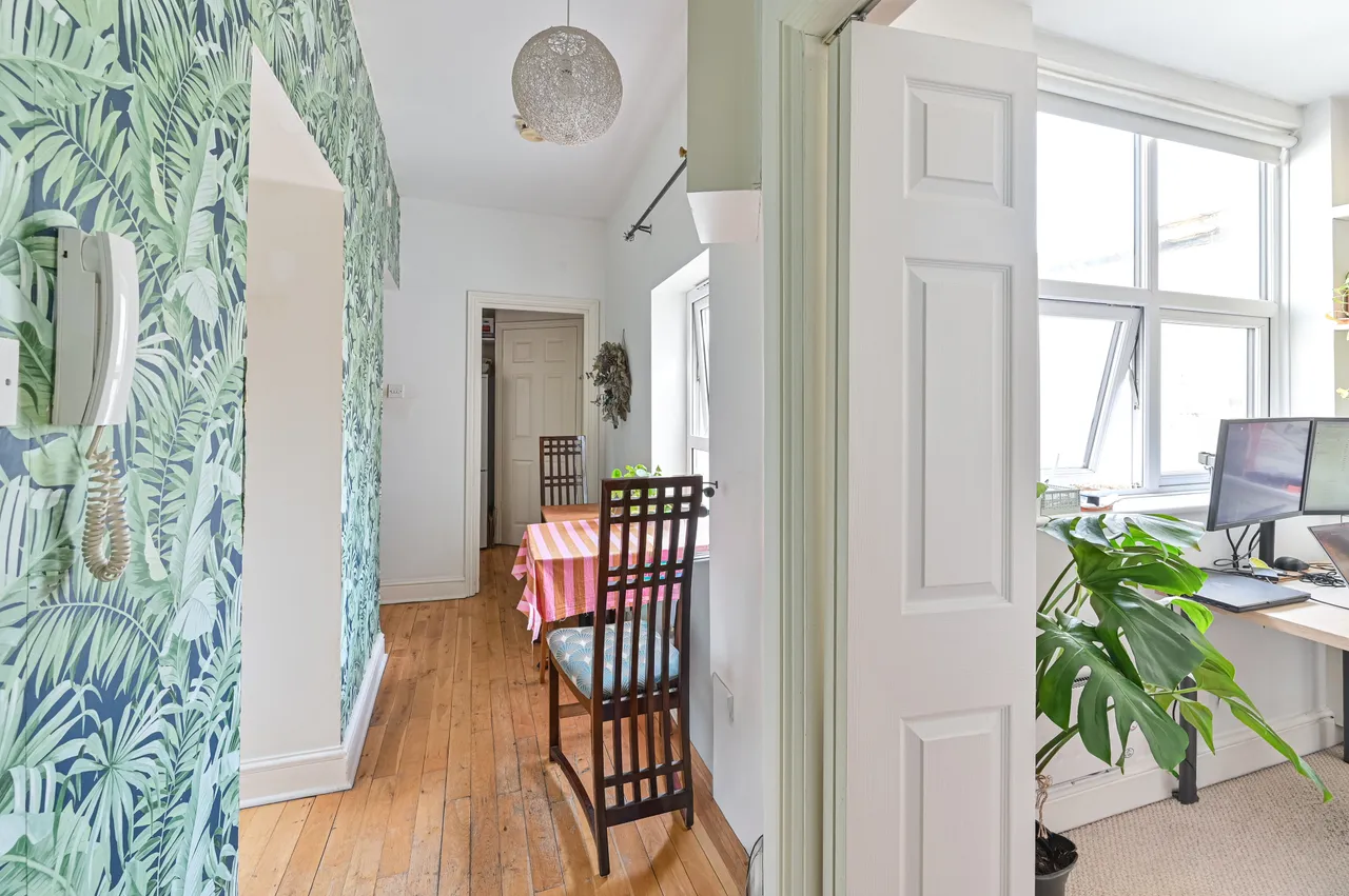 Flat 3, 471 Bethnal Green Road, London, photo 8