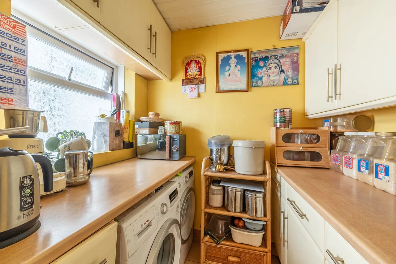 78 Riverdene, Edgware, photo 8