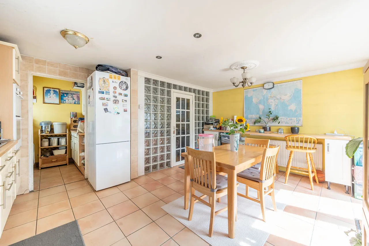 78 Riverdene, Edgware, photo 9