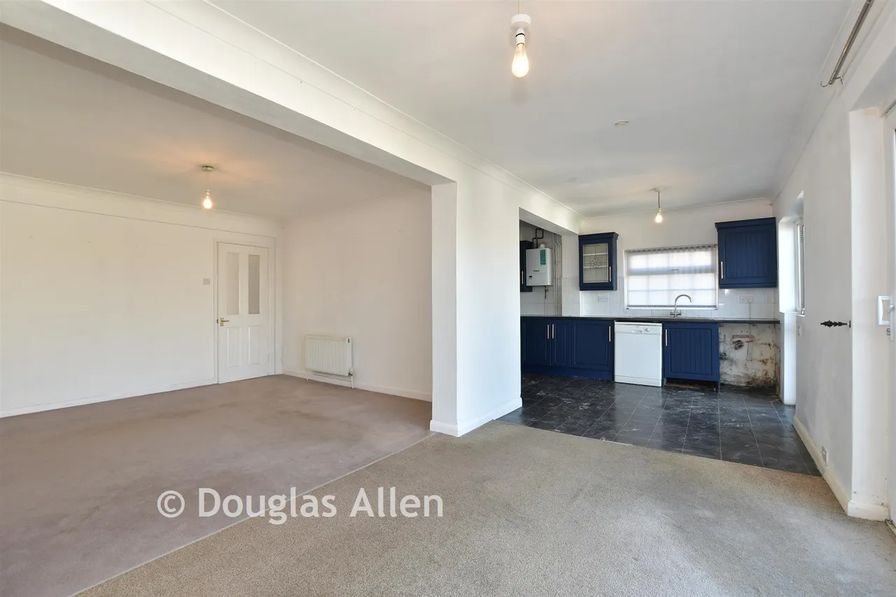 Arterial Road, Leigh-On-Sea, SS9, photo 4