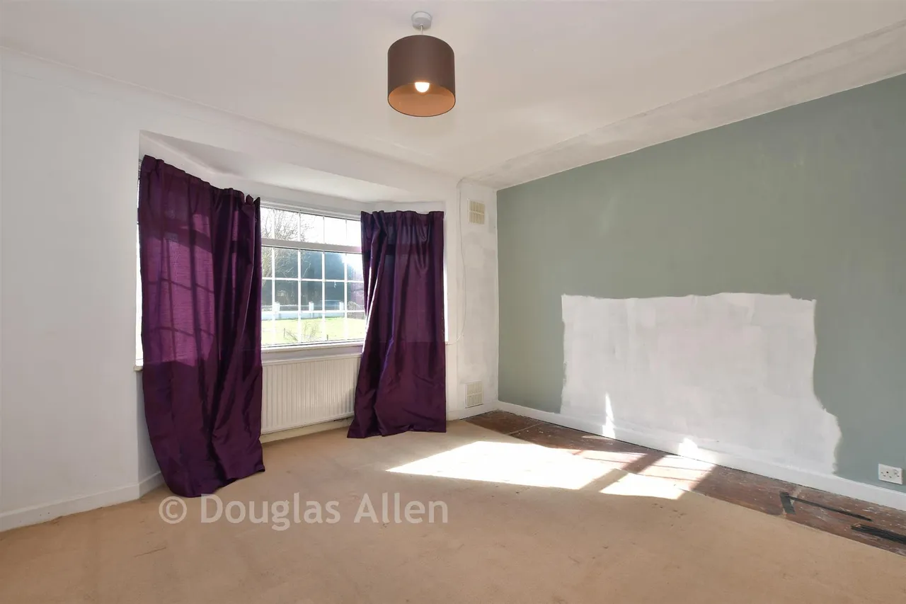 Arterial Road, Leigh-On-Sea, SS9, photo 13