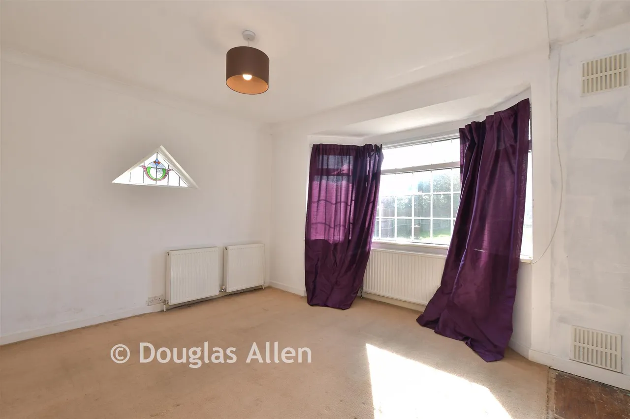 Arterial Road, Leigh-On-Sea, SS9, photo 16