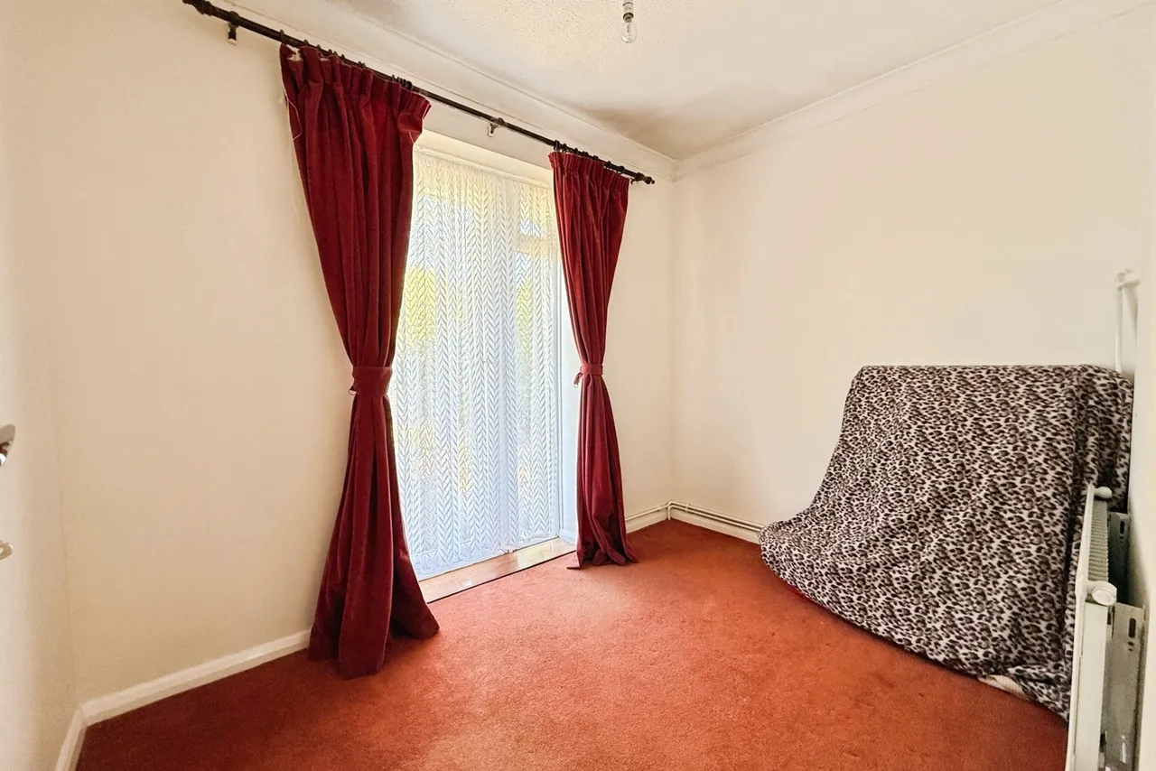 Jubilee Close, Farnborough, Hampshire, GU14 9TD, photo 6