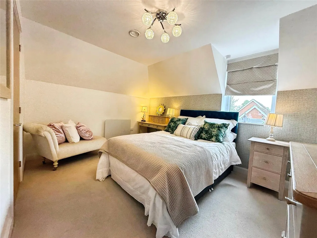Birch Place, Dukes Ride, Crowthorne, Berkshire, RG45 6GT, photo 4