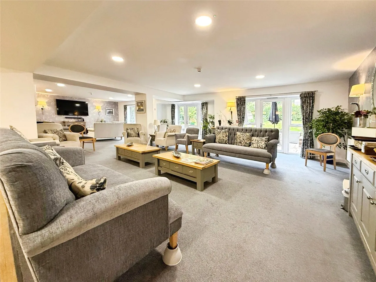 Birch Place, Dukes Ride, Crowthorne, Berkshire, RG45 6GT, photo 9