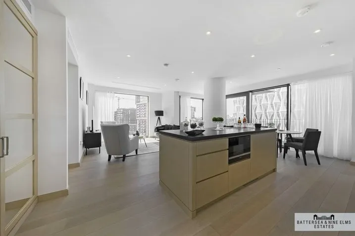 Embassy Gardens, SW11, photo 2