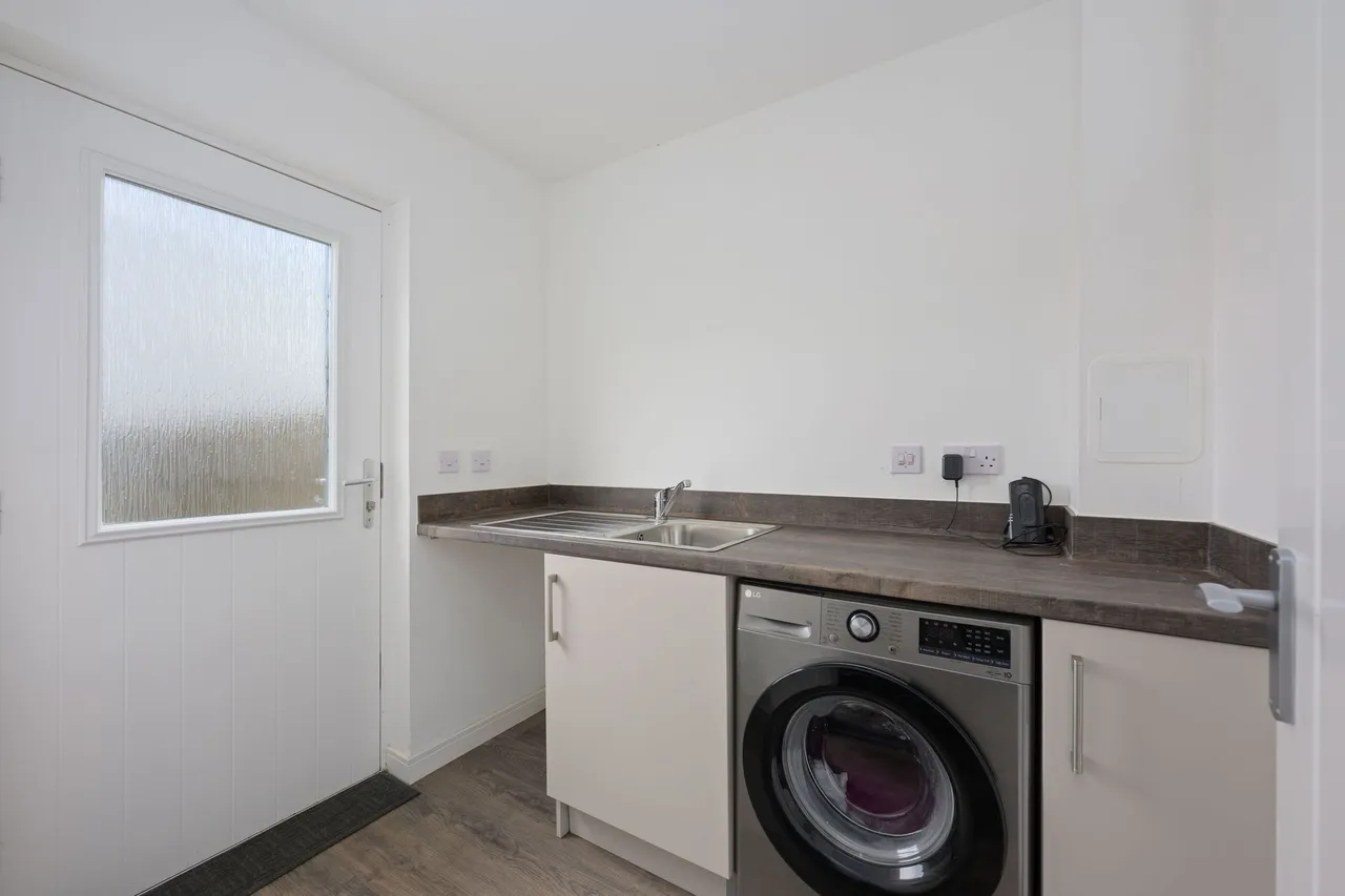 Mushet Road, Kirkton Campus, Livingston, photo 9