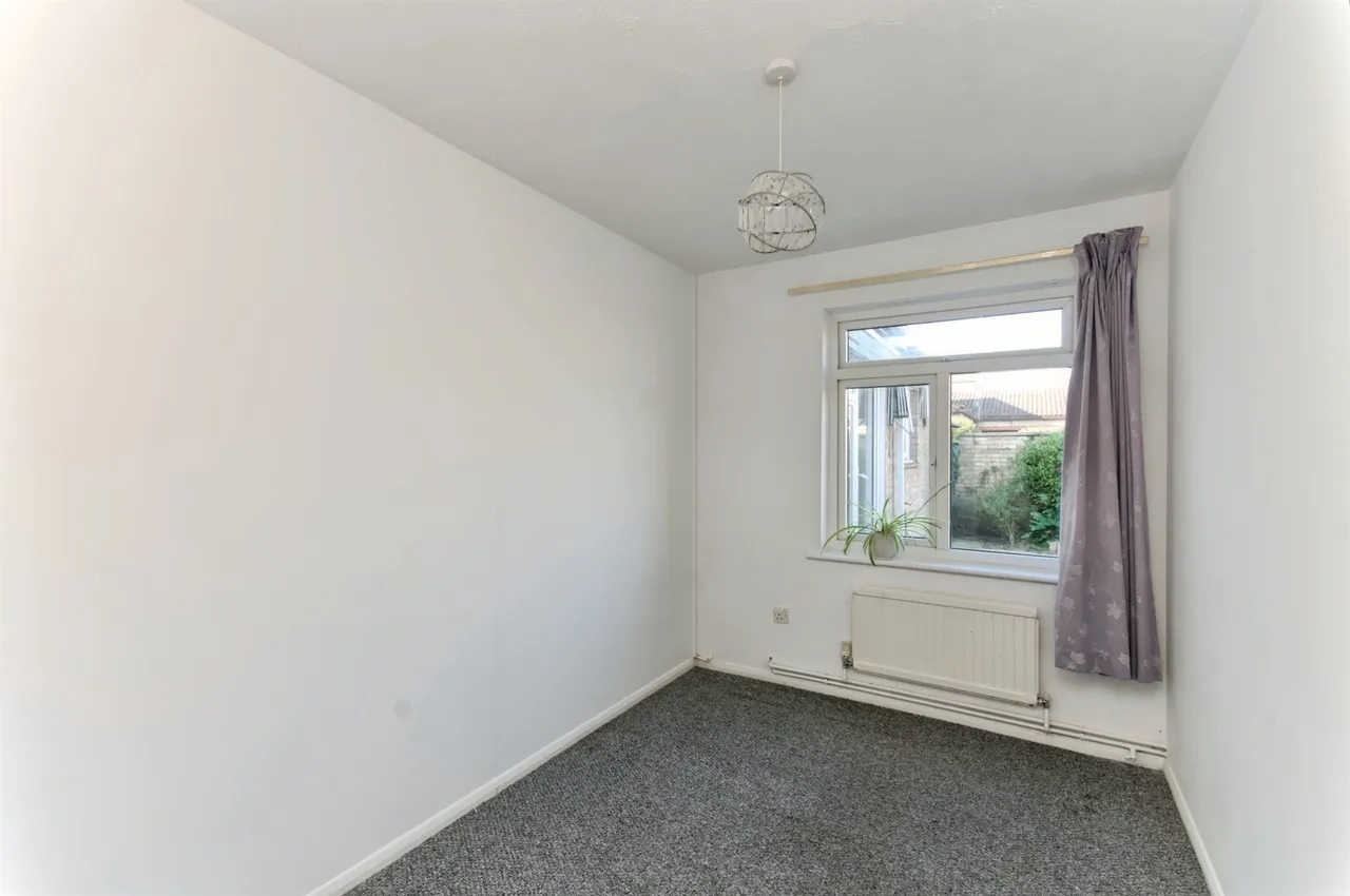 Gardner Close, Eastbourne, photo 6