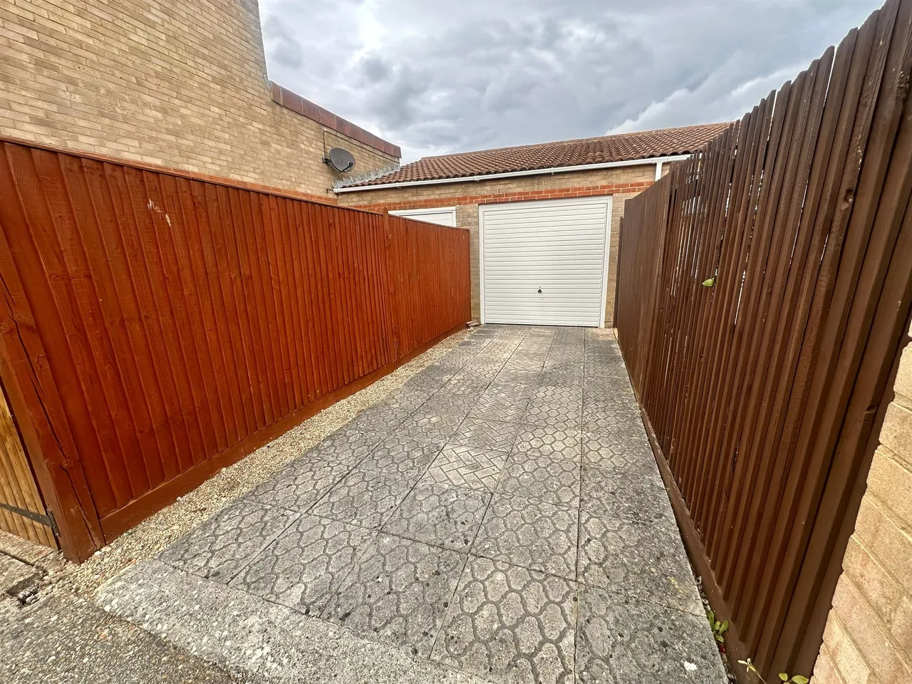 Gardner Close, Eastbourne, photo 10