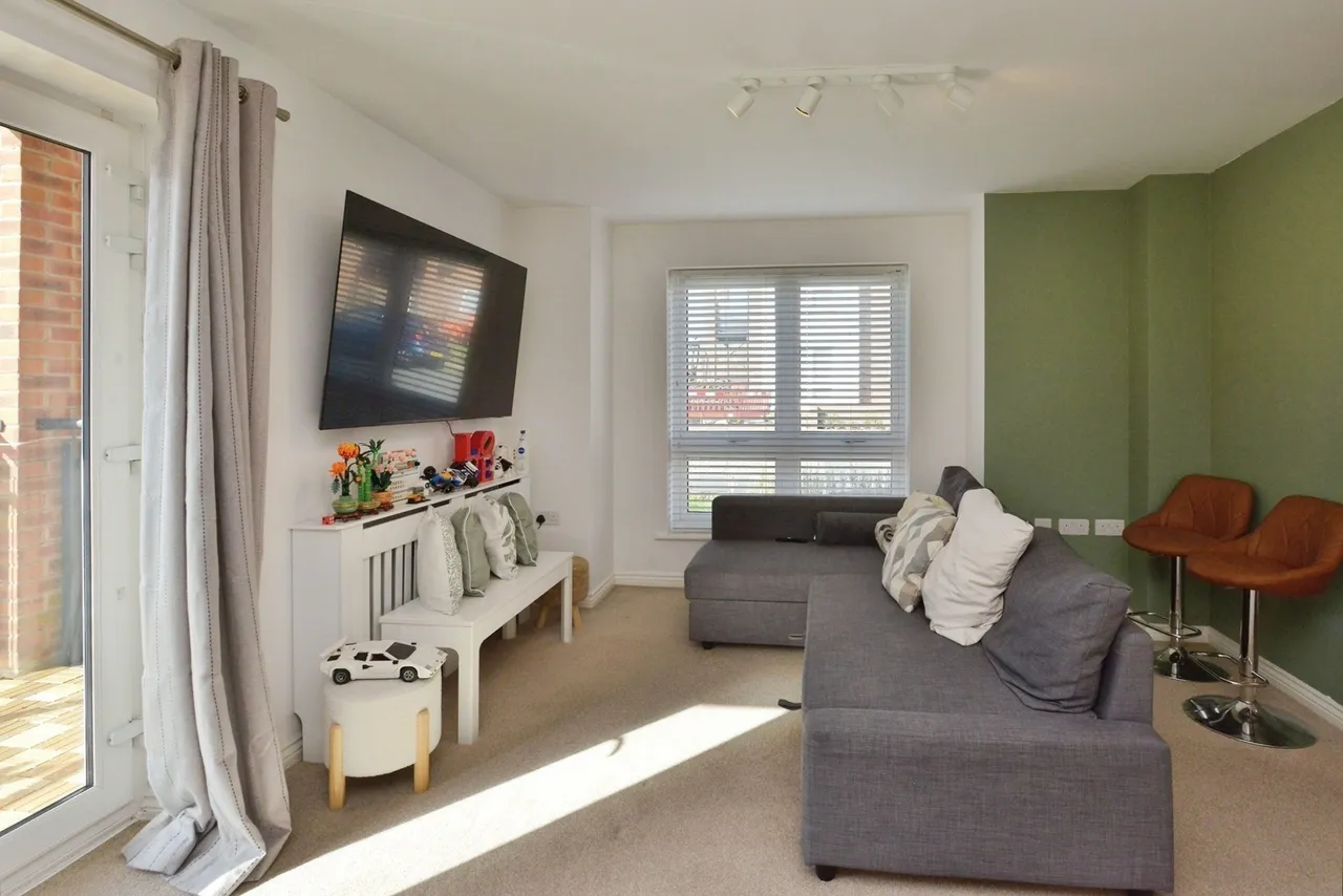 Blue Albion Lane, Whitehouse, Milton Keynes, Buckinghamshire, MK8, photo 4