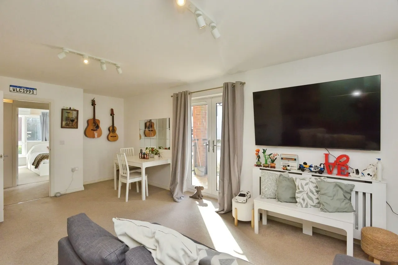 Blue Albion Lane, Whitehouse, Milton Keynes, Buckinghamshire, MK8, photo 3