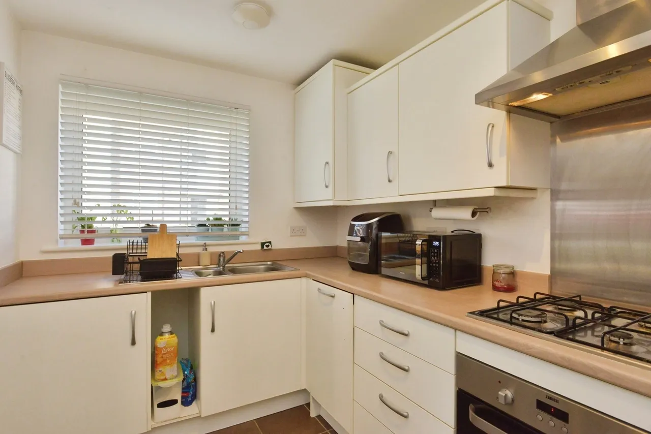 Blue Albion Lane, Whitehouse, Milton Keynes, Buckinghamshire, MK8, photo 9