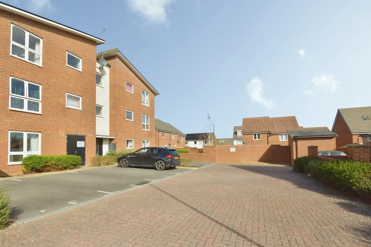 Blue Albion Lane, Whitehouse, Milton Keynes, Buckinghamshire, MK8, photo 20