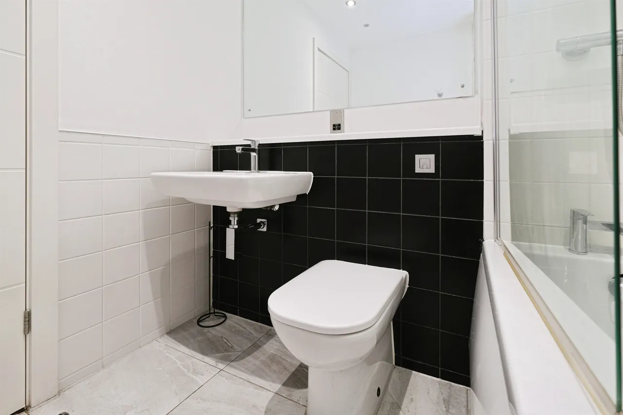 Jesse Hartley Way, Liverpool, L3, photo 11