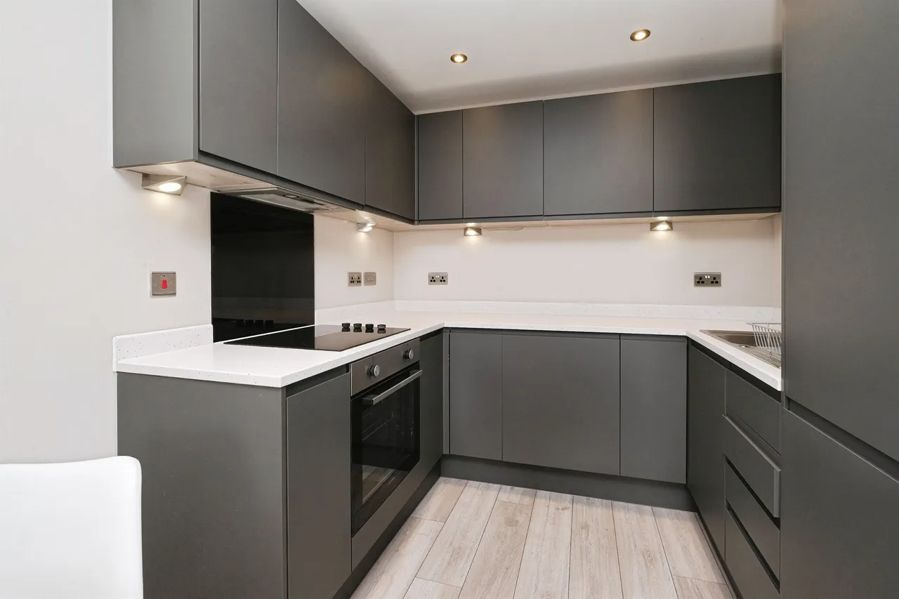 Jesse Hartley Way, Liverpool, L3, photo 6