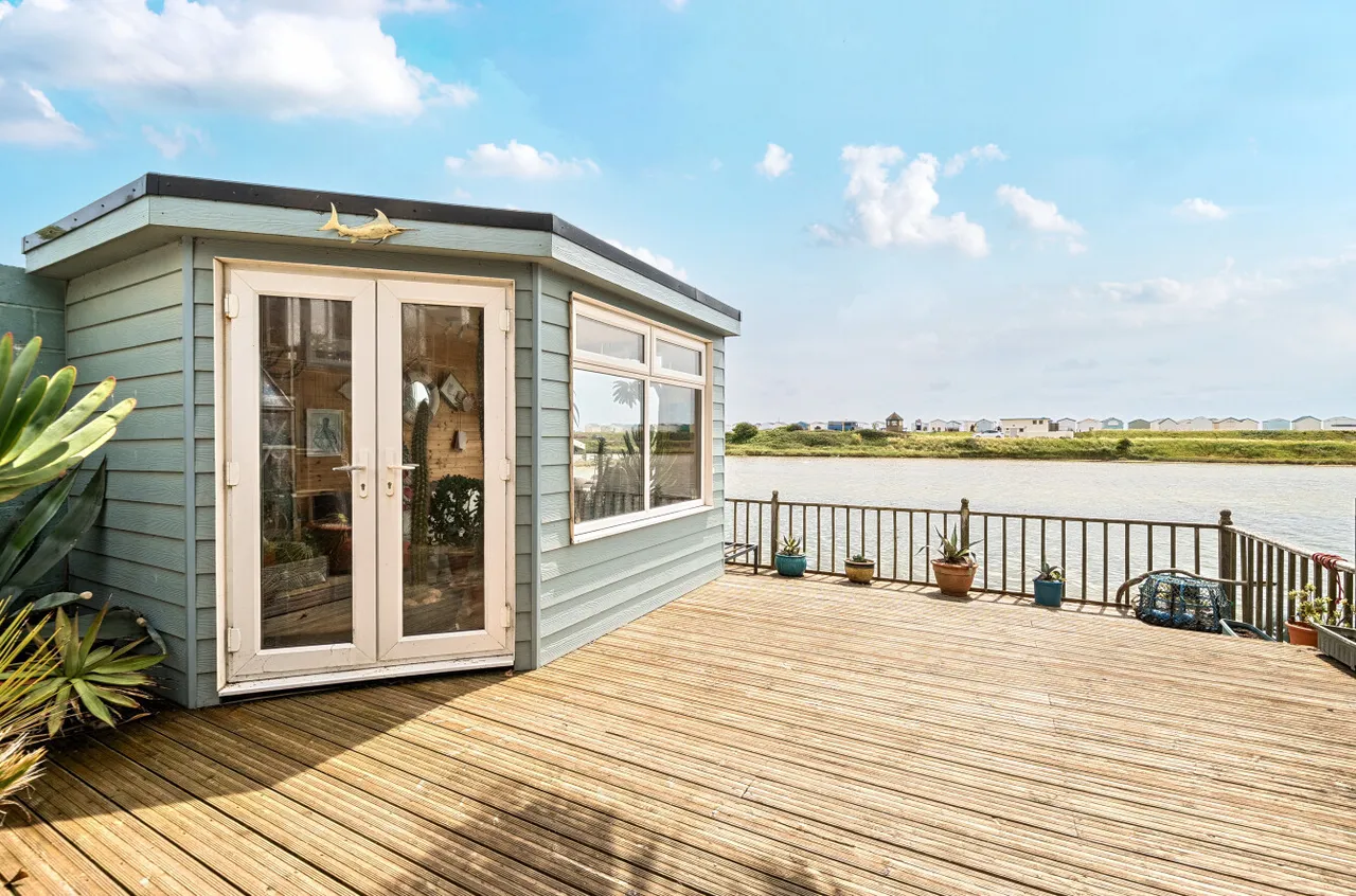 Brighton Road, Lancing, BN15, photo 2