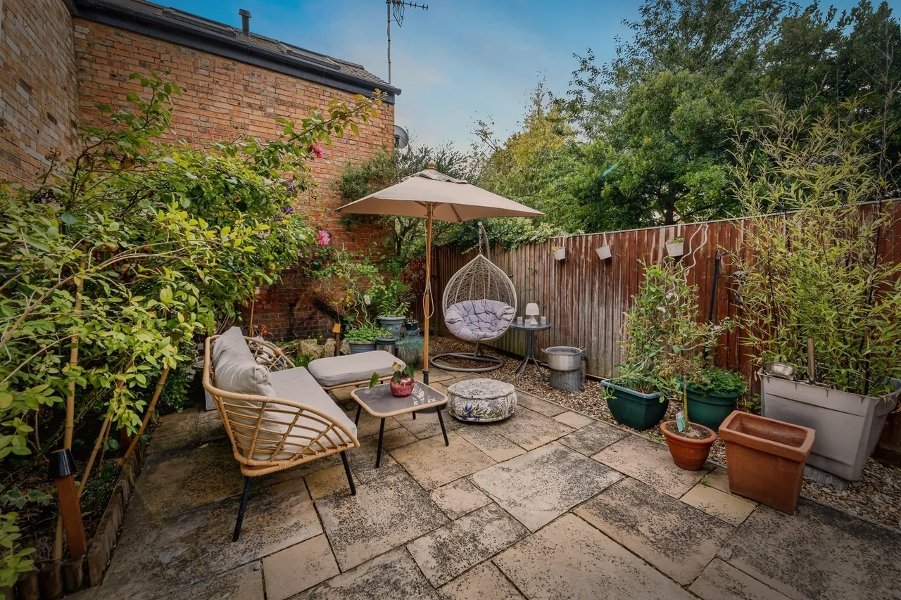 Albion Street, Aylesbury, HP20, photo 4
