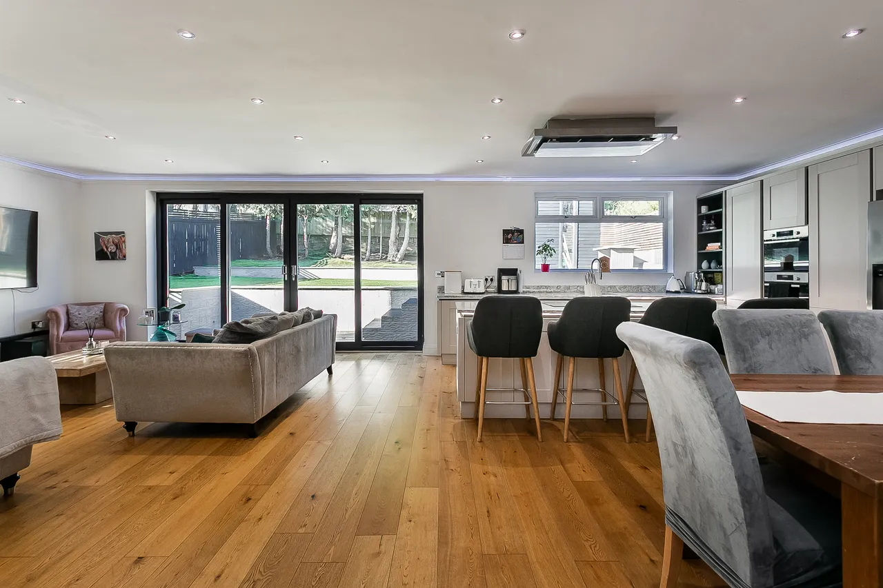 Meadowfield Terrace, Duddingston, EH8, photo 2
