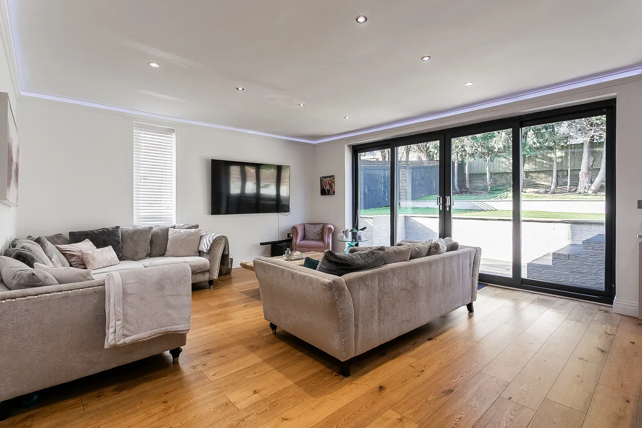 Meadowfield Terrace, Duddingston, EH8, photo 3