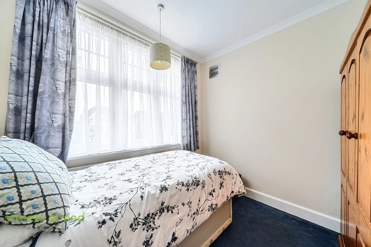 South Norwood Hill, London, SE25, photo 13