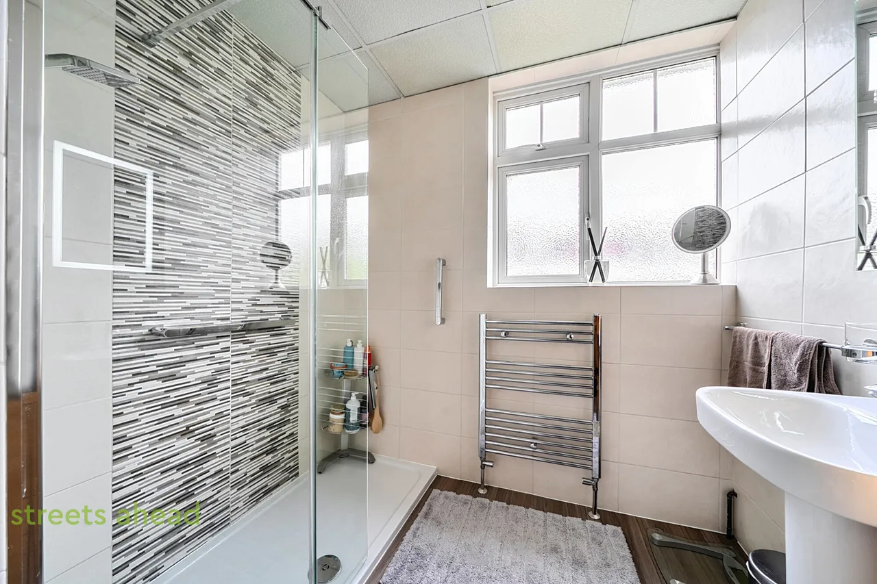 South Norwood Hill, London, SE25, photo 4