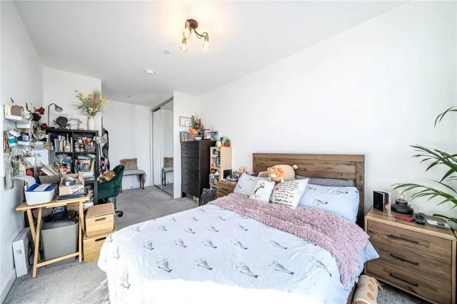 Oldfield Lane North, Greenford, UB6, photo 6