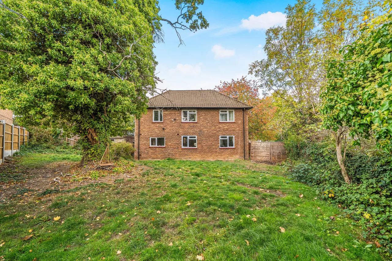Swakeleys Road, Ickenham, UB10, photo 4