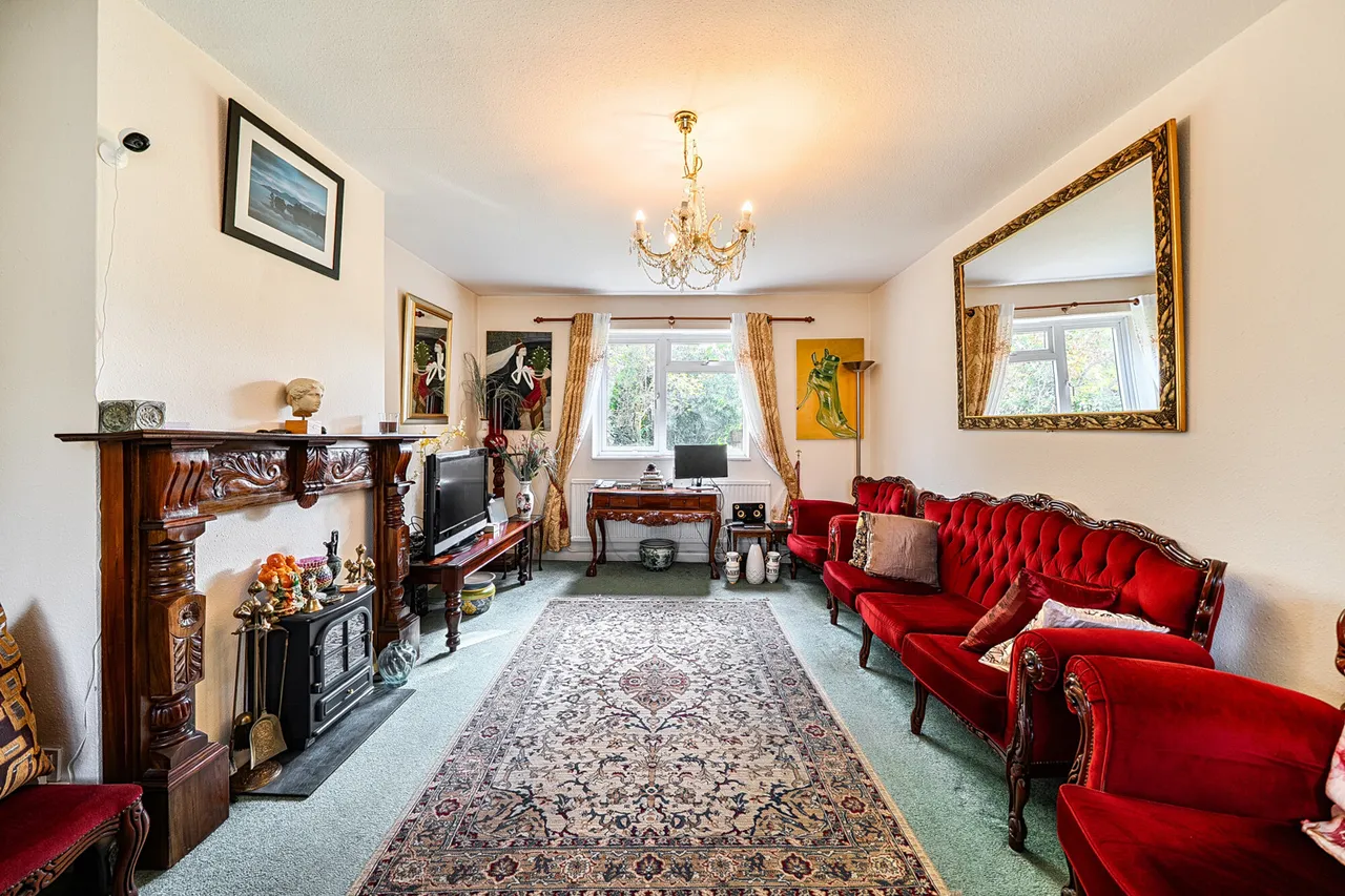 Swakeleys Road, Ickenham, UB10, photo 20