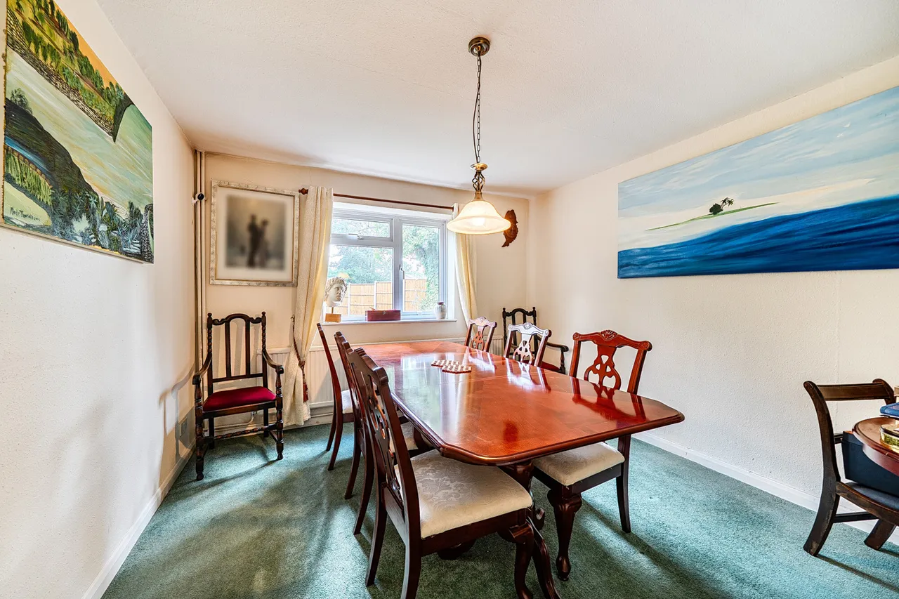Swakeleys Road, Ickenham, UB10, photo 21
