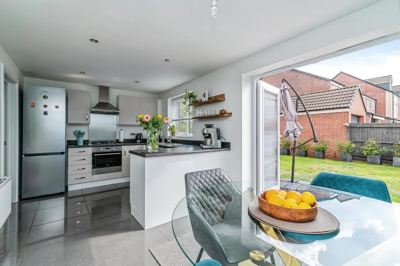 Kingfisher Road, Stoke Bardolph, NG14, photo 4