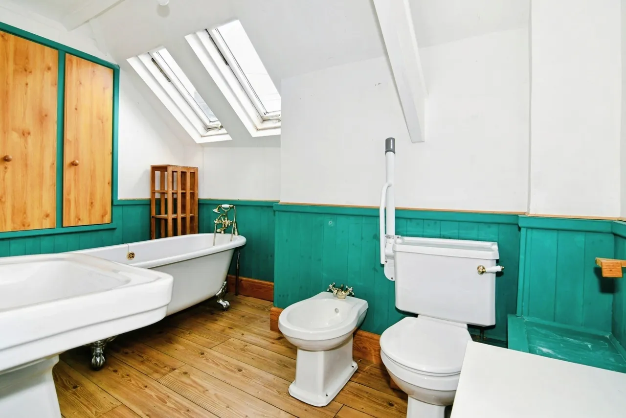 Caradon Town, Liskeard, PL14, photo 13