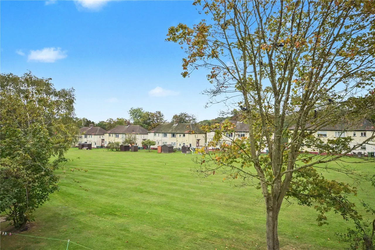 Redesdale Gardens, Leeds, LS16, photo 8
