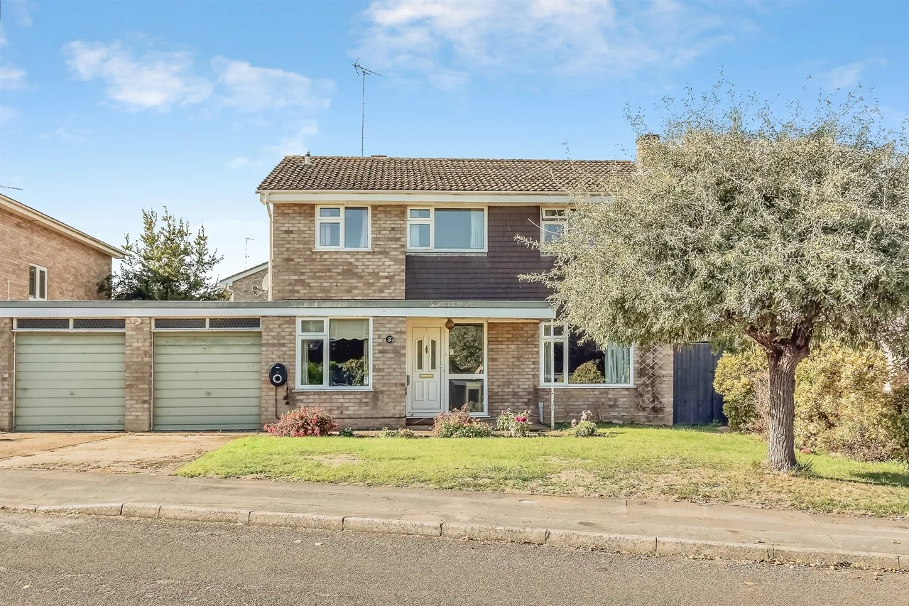 4 bed house for sale, Lea View, Ryhall, PE9