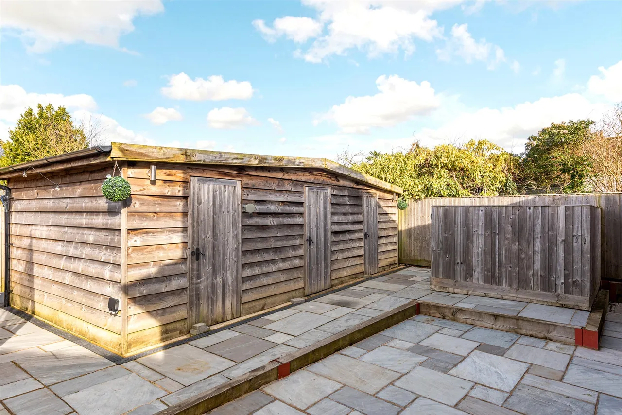 Morton Close, North Marston, MK18, photo 29