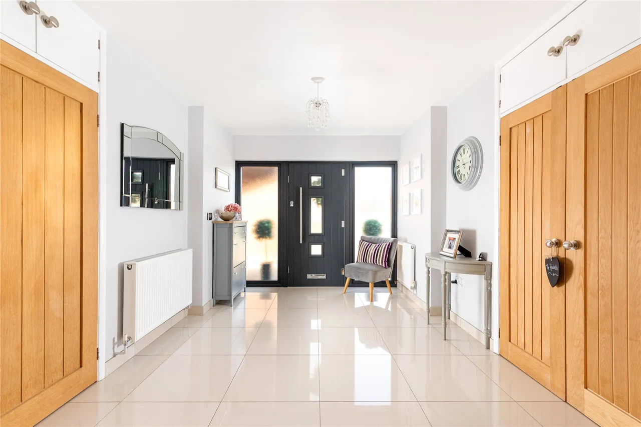 Morton Close, North Marston, MK18, photo 5
