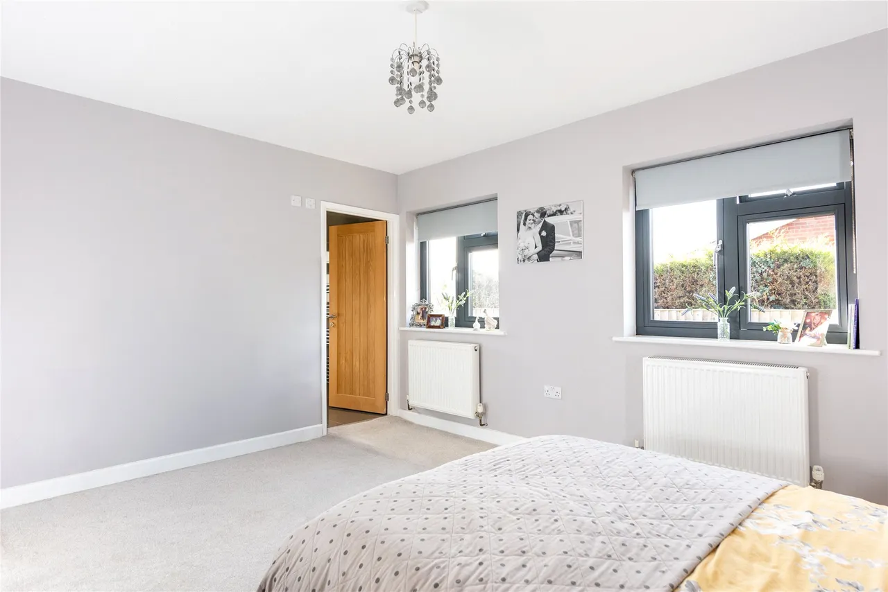 Morton Close, North Marston, MK18, photo 19