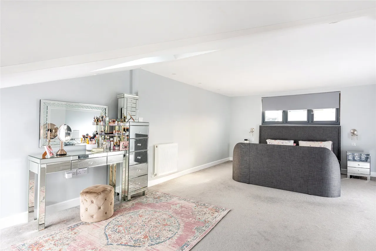 Morton Close, North Marston, MK18, photo 15