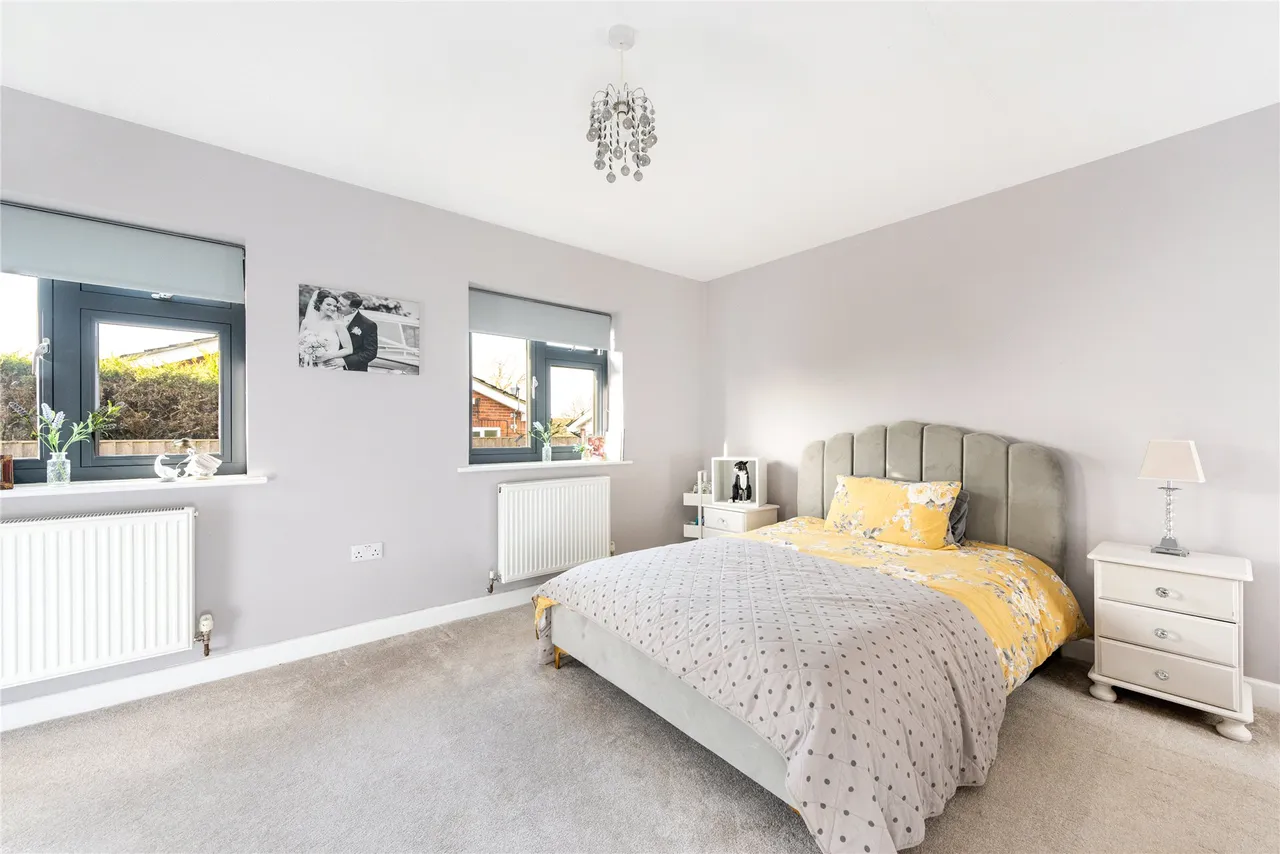 Morton Close, North Marston, MK18, photo 18